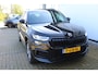 Skoda Kodiaq 1.5 TSI Sportline Business 7p. | Incl. 12 maanden Garantie | Wegklapbare trekhaak | Elektrisch verstelb. bestuurdersstoel met geheugen | Elektrisch kofferbakklep | Apple CarPlay | Adaptive cruise | Stoel/stuur verwarming | Achteruitrij camera | Parkeersensoren | Keyless Entry/Start | Climate controle | Draadloze telefoonlader