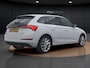Skoda Scala 1.5 TSI Sport Business | Carplay | Cruise Control | Stoelverwarming | Keyless | 17'' | Parkeerhulp |