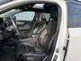 Volvo XC40 T3 R-Design | Panoramadak | Dodehoekdetectie | Keyless |