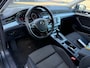 Volkswagen Passat 1.6 TDI Connected Series Aut. Navi Camera Trekhaak EXPORT!