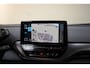 Volkswagen ID.4 Life 77 kWh 3-fase [ LED Navi Camera Standkachel ]