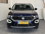 Volkswagen T-Roc 1.5 TSI Style Business NAVIGATIE ADAPTIVE CRUISE CONTROL APPLE CARPLAY/ANDROID RIJSTROOKSENSOREN ACHTERUITRIJCAMERA AFN. TREKHAAK ZEER MOOI ! 3010