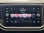 Volkswagen T-Roc 1.5 TSI Style Business NAVIGATIE ADAPTIVE CRUISE CONTROL APPLE CARPLAY/ANDROID RIJSTROOKSENSOREN ACHTERUITRIJCAMERA AFN. TREKHAAK ZEER MOOI ! 3010