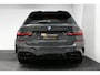 BMW 3-Serie Touring 330e xDrive M Sport / M340i Diffuser /  Black Diamond M grille / M340i M Sport bumper pakket / BMW Laser Light / Panoramadak / Premium kleur Dravitgrau / Elektr. verstelbare voorstoelen links met memory / Apple Carplay - Android Auto / Stoelverwarming / HUD / 19'' LMV / Trekhaak (afneembaar) / Lederen bekleding / Adaptief M onderstel