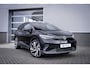 Volkswagen ID.4 Pro Limited Edition 77 kWh | Achteruitrijcamera | Rondomzicht camera | Trekhaak elektrisch uitklapbaar