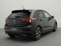 Volkswagen Polo R-Line 1.0 TSI 110 PK DSG | LED | Navigatie Via Smartphone | Stoelverwarming | Achteruitrijcamera | 17 Inch Velgen | Side Assist |