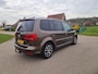 Volkswagen Touran 2.0 TDI Highline BlueMotion/ NL Auto / Zeer Goed Onderhoud / Distr. Vervangen / Airco / Navi / Camera / Trekhaak