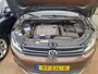 Volkswagen Touran 2.0 TDI Highline BlueMotion/ NL Auto / Zeer Goed Onderhoud / Distr. Vervangen / Airco / Navi / Camera / Trekhaak