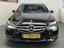 Mercedes-Benz E-klasse ESTATE 200 ELEGANCE HALF LEDER NAVIGATIE CRUISE CONTROL BLUETOOTH TELEFOON MEDIA VOORBEREIDING WEGKLAPBARE TREKHAAK ZEER MOOI !! Brgl