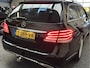Mercedes-Benz E-klasse ESTATE 200 ELEGANCE HALF LEDER NAVIGATIE CRUISE CONTROL BLUETOOTH TELEFOON MEDIA VOORBEREIDING WEGKLAPBARE TREKHAAK ZEER MOOI !!
