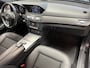 Mercedes-Benz E-klasse ESTATE 200 ELEGANCE HALF LEDER NAVIGATIE CRUISE CONTROL BLUETOOTH TELEFOON MEDIA VOORBEREIDING WEGKLAPBARE TREKHAAK ZEER MOOI !! Brgl