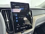 Volvo XC60 NEW MODEL 2.0 T6 Plug-in hybrid AWD Plus Dark | Panoramadak | PDC V+A en 360 Camera | Stoel+stuurverwarming | Head Up Display | Keyless |