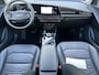 Kia Niro EV DynamicPlusLine 64.8 kWh fabrieksgarantie tot 1-2030 + 3x 1 jaar = 1-2033 | stoel/stuurverwarming | leren bekleding | elektrische achterklep | head up display |