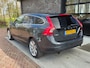Volvo V60 1.6 T3 Momentum | Handel / Export | Clima | Cruise |