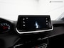 Peugeot 208 1.2 PureTech Active Pack Sport (APPLE CARPLAY,LED VERLICHTING,SPORTSTOELEN,CLIMATE,CRUISE,LM-VELGEN,NIEUWE APK)