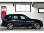 BMW X3 sDrive20i Launch Edition High Executive | M-Sport | Panoramadak | 20 inch | Trekhaak | Apple Carplay | NL auto |