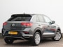 Volkswagen T-Roc 1.0 TSI Style | Trekhaak | Parkeersensoren voor & achter | DAB Ontvanger | Apple carplay / Android auto |