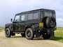 Land Rover Defender 2.2 D SW 110" XTech 6.575 KM in Concoursstaat