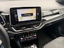 Volkswagen T-Roc 1.5 TSI R-Line DSG-aut. R-LINE / Trekhaak afn. / Camera / Stoelverw. / IQ Light / FABRIEKS garantie