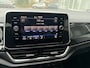 Volkswagen T-Roc 1.5 TSI R-Line DSG-aut. R-LINE / Trekhaak afn. / Camera / Stoelverw. / IQ Light / FABRIEKS garantie