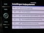 Volkswagen T-Roc 1.5 TSI R-Line Edition DSG-aut. R-LINE / Trekhaak afn. / Camera / Stoelverw. / IQ Light / FABRIEKS garantie