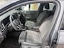 Volkswagen T-Roc 1.5 TSI R-Line Edition DSG-aut. R-LINE / Trekhaak afn. / Camera / Stoelverw. / IQ Light / FABRIEKS garantie