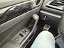 Volkswagen T-Roc 1.5 TSI R-Line Edition DSG-aut. R-LINE / Trekhaak afn. / Camera / Stoelverw. / IQ Light / FABRIEKS garantie