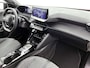 Peugeot 2008 1.2 Hybrid Allure 145pk Automaat | Adaptieve Cruise Control | Camera Voor + Achter | Navigatie | Climate Control | 17"LMV | LED | Dodehoekdetectie | Apple Carplay/Android Auto |