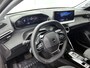 Peugeot 208 1.2 Hybrid Allure 110pk Automaat | 8 JAAR GARANTIE | Navigatie | 360 Camera | Cruise Control | 16"LMV | Dodehoekdetectie | Draadloze telefoonlader | Apple Carplay/Android Auto |