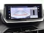 Peugeot 208 1.2 Hybrid Allure 110pk Automaat | 8 JAAR GARANTIE | Navigatie | 360 Camera | Cruise Control | 16"LMV | Dodehoekdetectie | Draadloze telefoonlader | Apple Carplay/Android Auto |