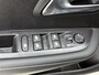 Peugeot 208 1.2 Hybrid Allure 110pk Automaat | 8 JAAR GARANTIE | Navigatie | 360 Camera | Cruise Control | 16"LMV | Dodehoekdetectie | Draadloze telefoonlader | Apple Carplay/Android Auto |