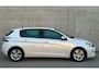 Peugeot 308 1.2 VTi Active 2014 Wit 5D PDC|NAP|APK 2027