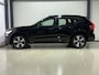 Volvo XC60 2.0 T6 Plug-in hybrid AWD Ultimate Bright / Panorama dak / Lederen interieur / Elektrische stoelen / full option