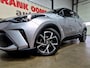 Toyota C-HR / C-HR+ 1.8 Hybrid Adventure + Dealer OH|Keyless|Camera|Navi|Apple|Android|DAB|Dodehoek|Lane|LED|18"LMV