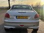 Peugeot 206 CC 1.6-16V Quiksilver Storing Cabriodak! ECC Audio/CD El. pakket ABS Sportstoelen LMV 16" Dealeronderh. Apk 03/10/2026
