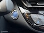 Toyota C-HR / C-HR+ 1.8 Hybrid Dynamic FM nav carplay / Clima / Stoelverw. / 18" / 56.860 km!! 1e eig!! Keyless