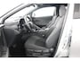 Toyota C-HR / C-HR+ 2.0 Plug-in Hybrid 220 Dynamic | Apple Carplay/Android Auto | Parkeersensoren | Stoel/Stuurverwarming |