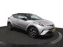 Toyota C-HR / C-HR+ 1.8 Hybrid Bi-Tone | Stoelverwarming | Camera | Adaptieve Cruise Control | Lichtmetalen Velgen |