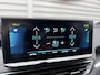 Peugeot 3008 1.6 Plug-in Hybrid Allure 195PK | PDC | Navi | Voorstoelen verwarmd | 18' Lichtmetalen velgen | All season banden | Verwarmbare voorruit