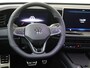 Volkswagen Passat Variant R-Line Edition - eHybrid | 'App-Connect' draadloze smartphone integratie | Afstandscontrolesysteem (Front Assist) | Automatische afstandsregeling (Adaptive Cruise Control)