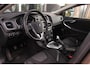 Volvo V40 1.6 T3 Momentum | 2e eigenaar | Sportstuur | Stoelverwarming | Climate control | Navigatie | Cruise control | PDC | Mistlampen | Origineel