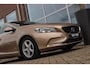 Volvo V40 1.6 T3 Momentum | 2e eigenaar | Sportstuur | Stoelverwarming | Climate control | Navigatie | Cruise control | PDC | Mistlampen | Origineel