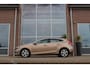 Volvo V40 1.6 T3 Momentum | 2e eigenaar | Sportstuur | Stoelverwarming | Climate control | Navigatie | Cruise control | PDC | Mistlampen | Origineel