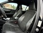 Volvo XC40 1.5 T4 Recharge R-Design 210pk | Parking pack | Draadloos opladen | PHEV | 1.800kg Trekgewicht