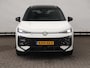 Volkswagen T-Roc R-Line First Edition 1.5 eTSI 150 PK DSG | Panoramadak| Trekhaak | Elek. achterklep | Stuur & Stoelverwarming | IQ.Light | Black Style |