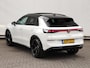 Volkswagen T-Roc R-Line First Edition 1.5 eTSI 150 PK DSG | Panoramadak| Trekhaak | Elek. achterklep | Stuur & Stoelverwarming | IQ.Light | Black Style |