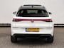 Volkswagen T-Roc R-Line First Edition 1.5 eTSI 150 PK DSG | Panoramadak| Trekhaak | Elek. achterklep | Stuur & Stoelverwarming | IQ.Light | Black Style |