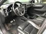 Volvo XC40 Recharge P8 AWD R-Design | Rijklaar incl 12 mnd Bovag | SoH 93% Leder Trekhaak Stoel + stuur verwarming