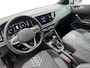 Volkswagen Taigo 1.0 TSI R-Line | Digital Cockpit | Camera | Adaptive Cruise Control | Apple CarPlay & Android Auto | LMV | Climate Control | Parkeersensoren | Verwarmde Spiegels |