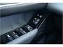 Land Rover Range Rover Velar 2.0 P400e R-Dynamic SE | ACC | Pano | Meridian | Lane & Side Assist | Stuurverwarming | Dealer OH | Ruitverwarming | Apple Carplay | 20"| SV | N.P €101.969,- | 14-Weg Stoelen | Memory | Black Pack | Ambiance | LED |